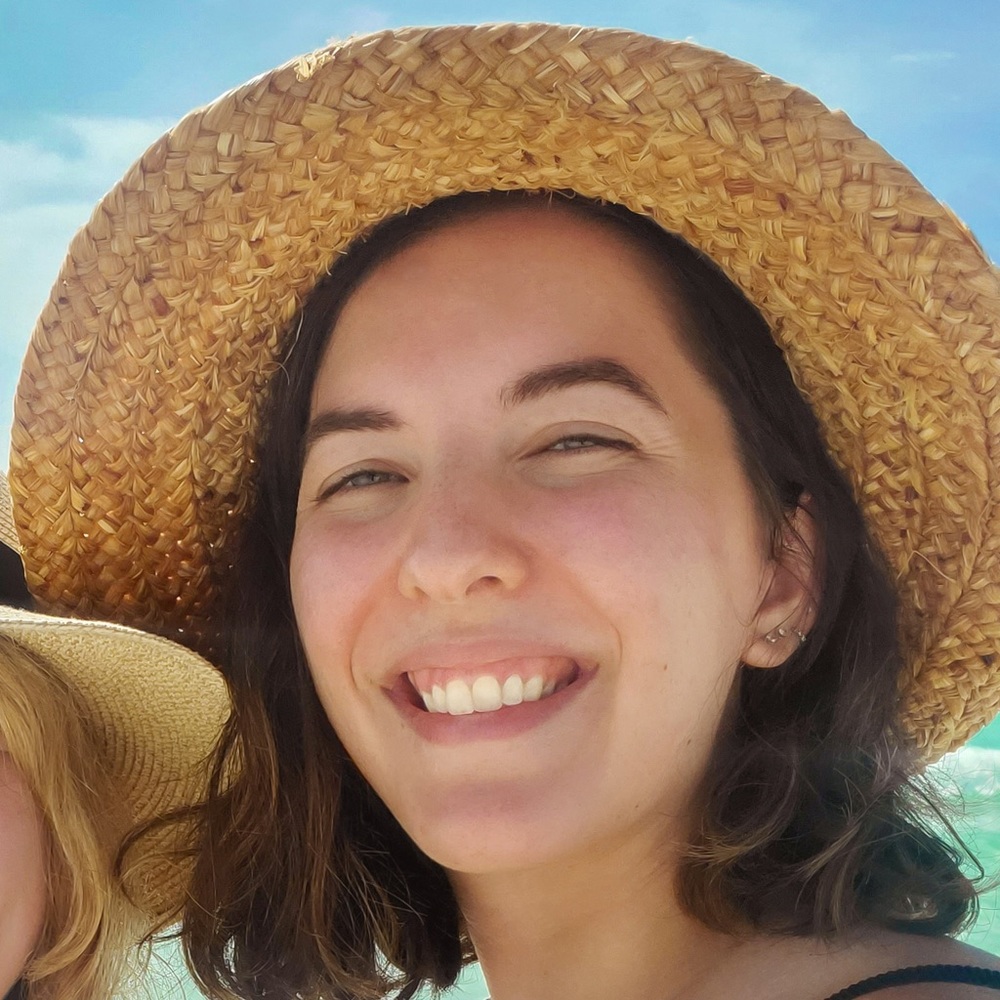 Meet your Posher, Monica